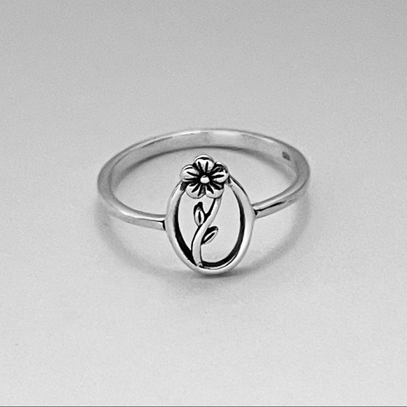 Sterling Silver Single Flower Ring, Dainty Ring, Silver Ring, Boho Ring - Picture 10 of 13